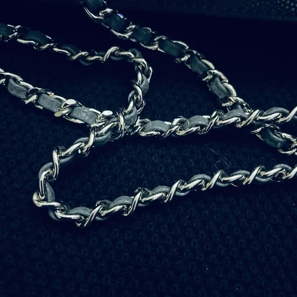 🔥CHANEL Quilted Vegan Leather Chain Crossbody sterling Gray wallet on chain - Picture 6 of 14
